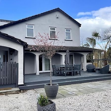 Spacious 2 Bed Ribble Valley Apartment Blackburn  Exterior photo